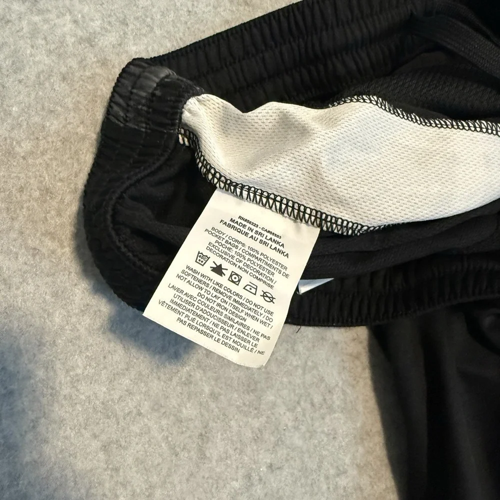 Nike Dri Fit Drawstring Gray Black Athletic Sports Shorts Logo Youth Boys M